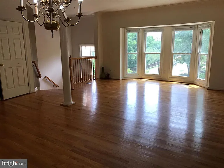 8502 Harvest Oak Dr — Photo 5