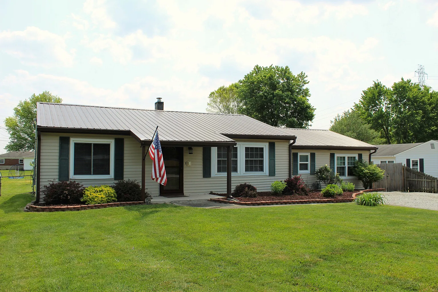 3529 Fisher Rd photo 1