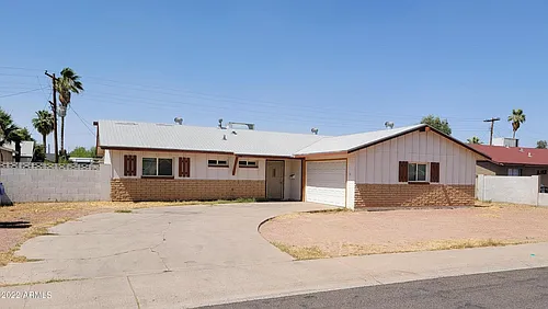 7928 W Earll Dr Photo 1