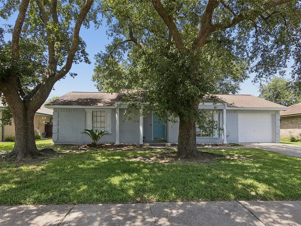 2504 Ewell Dr