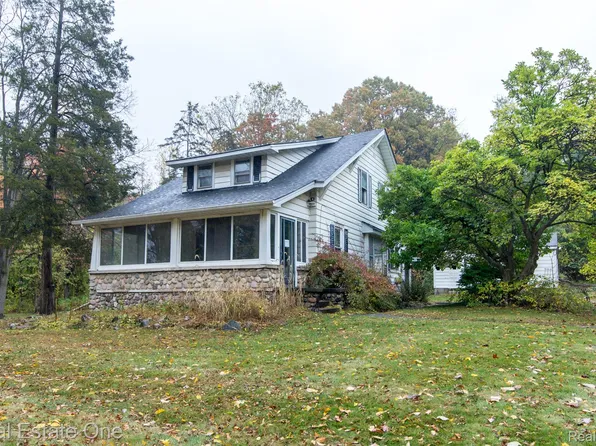 1503 S Milford Rd, Milford, MI 48381