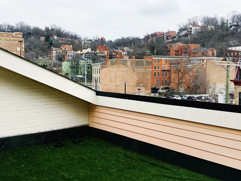 1607 Main St #7 — Photo 7