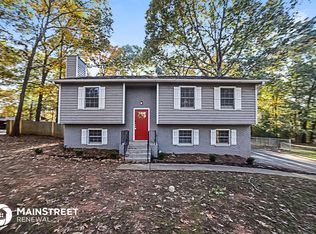 150 Triple Crown Ln, Ellenwood, GA 30294