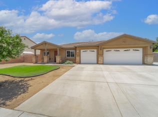 1608 Thomas Dr, Lancaster, CA
