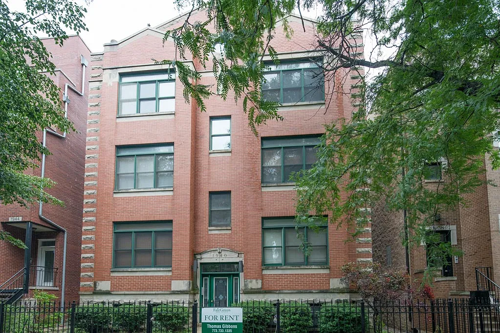 Appealing 3 Bed, 3 Bath at Diversey + Wolcott (Roscoe Village) — Photo 1