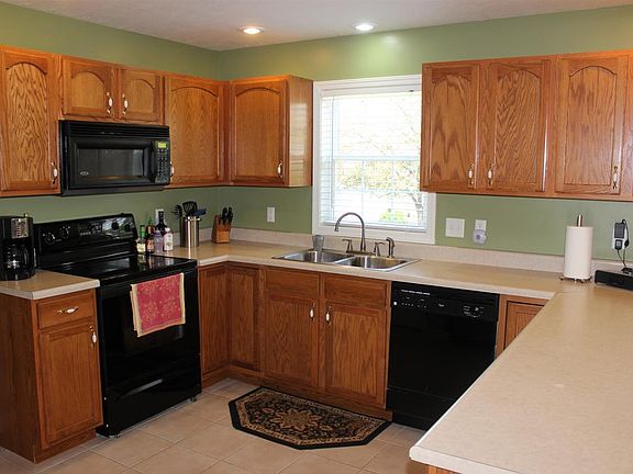 2nd image of 4720 Mansfield Dr