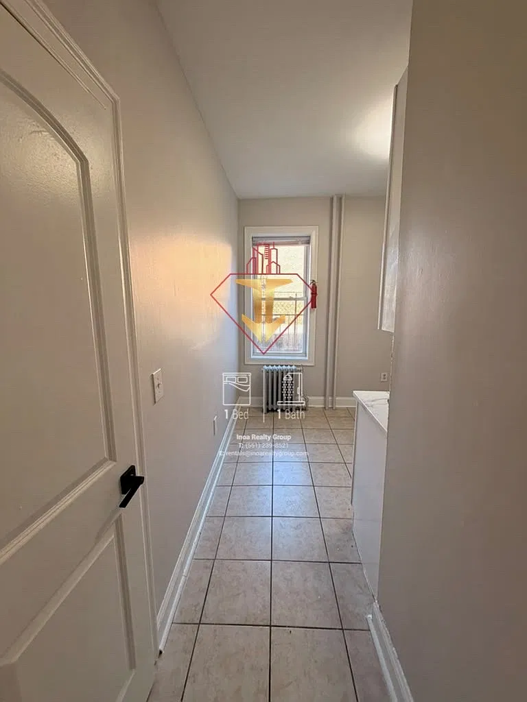 1 bed, 800 sqft, $1,895 — Photo 2