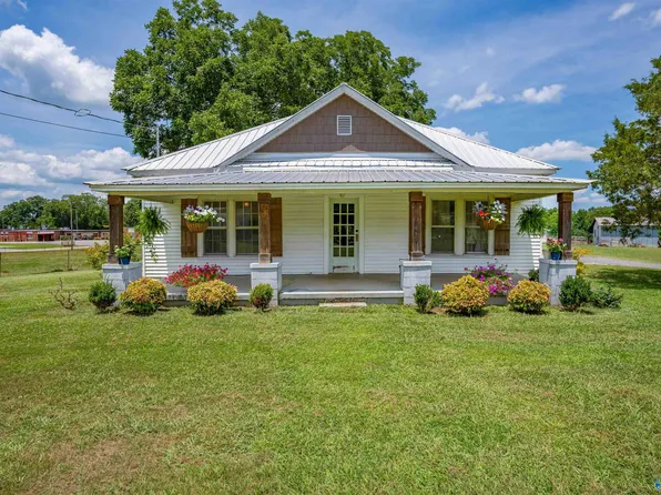 51 Smith Chapel Rd, Boaz, AL 35956