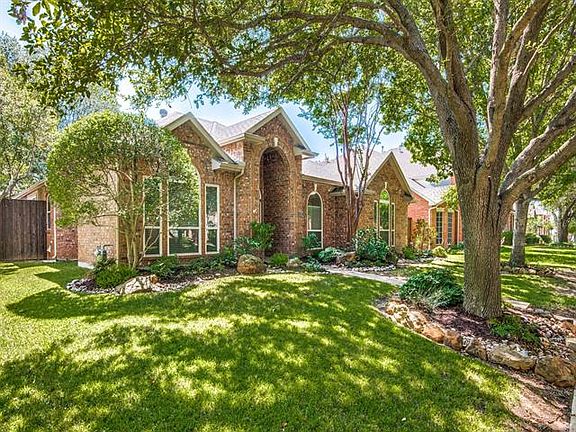 2nd image of 128 Branchwood Trl