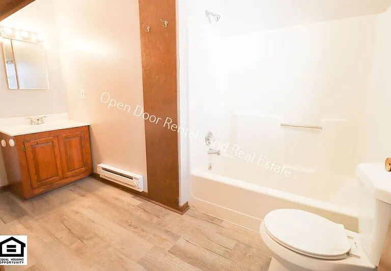 236 S Grant St #D — Photo 7
