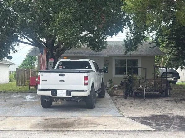 425 13th Pl SW, Vero Beach, FL 32962
