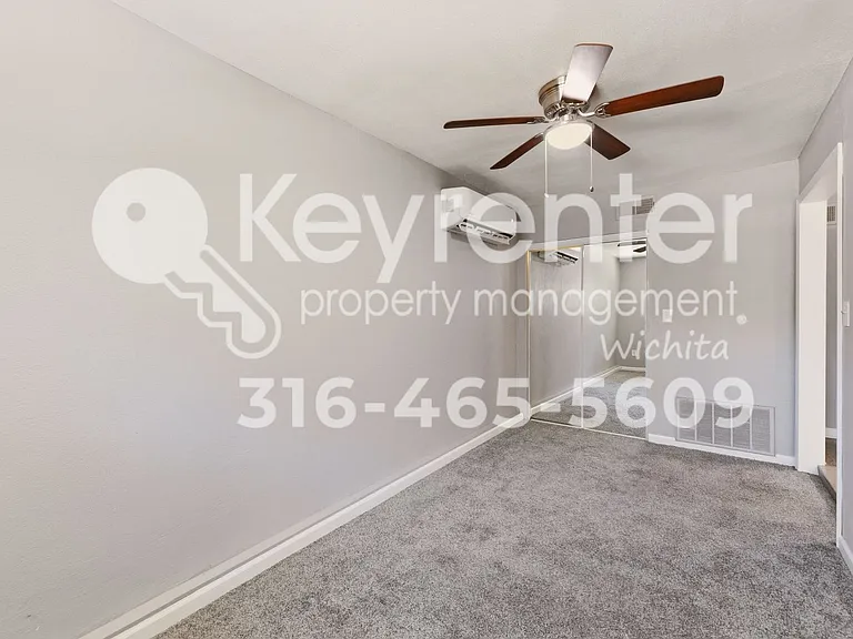 338 1/2 N Holyoke Pl — Photo 11