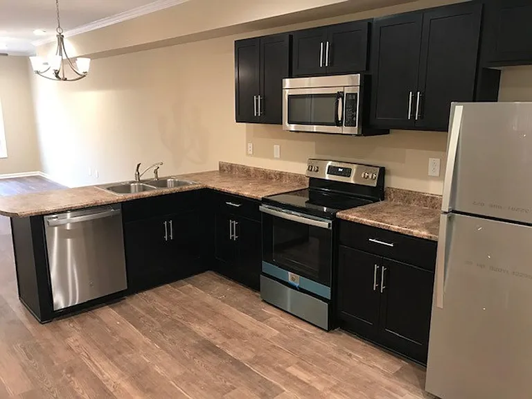 2316 Speedway Blvd — Photo 8