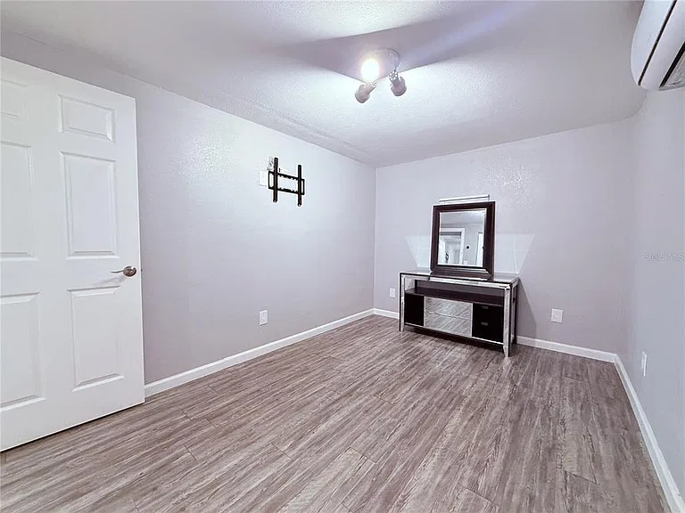 4514 W Fern St — Photo 7
