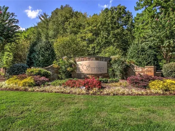 2137 Rocky Cove Ln, Denton, NC 27239