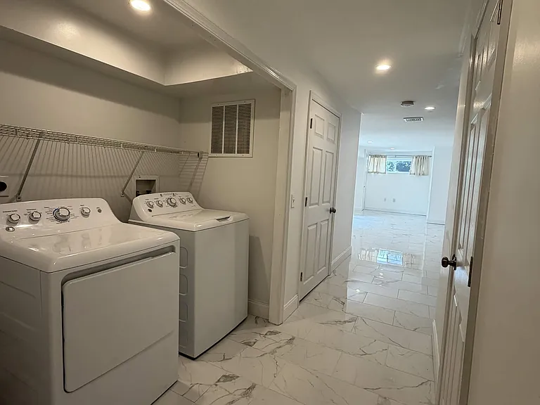3463 Princeton Ave — Photo 12