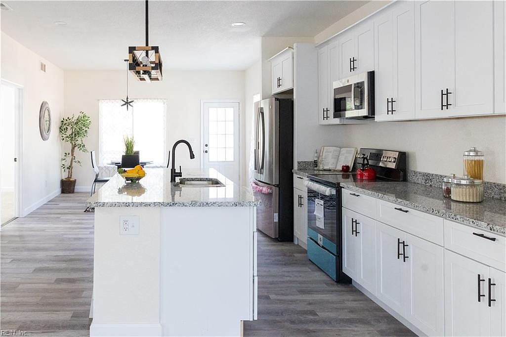 317 Cottonwood Ave, Hampton, VA 23661 Zillow