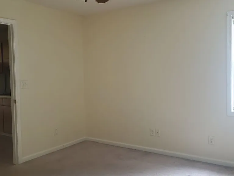 730 Henderson Rd — Photo 6