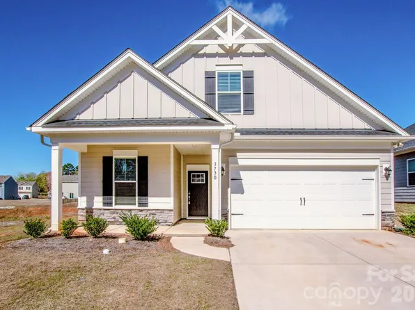 3730 Berry Dr, Terrell, NC 28682