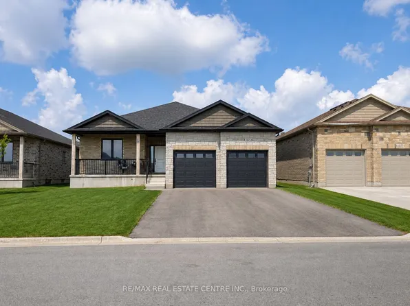 615 Winchester Ave S, North Perth, ON N4W 0J9