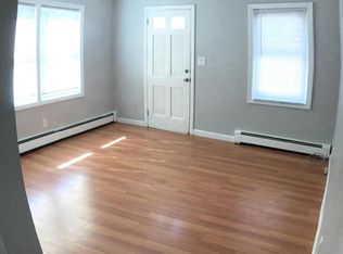 17 Lincoln Ave, Riverside, RI 02915