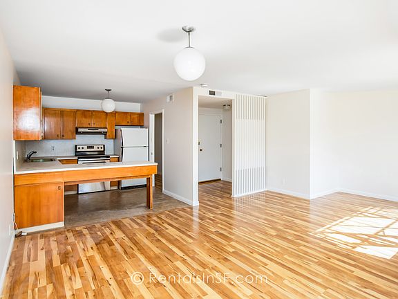 4th image of 1182 Broadway