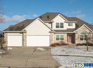 785 SE Willow Cir, Waukee, IA 50263