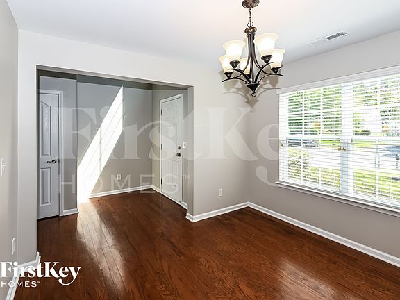 5th image of 1544 Moss Creek Dr