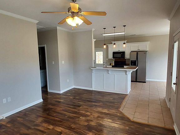 2nd image of 40443 W Hernandez Ave