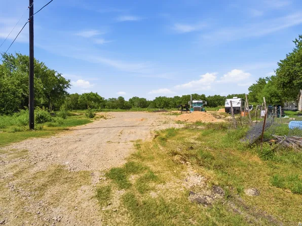 4800 REDWOOD RD, San Marcos, TX 78666