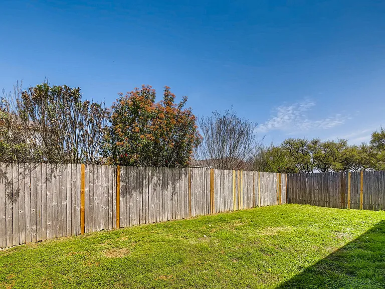 3827 Ponderosa Bnd — Photo 27