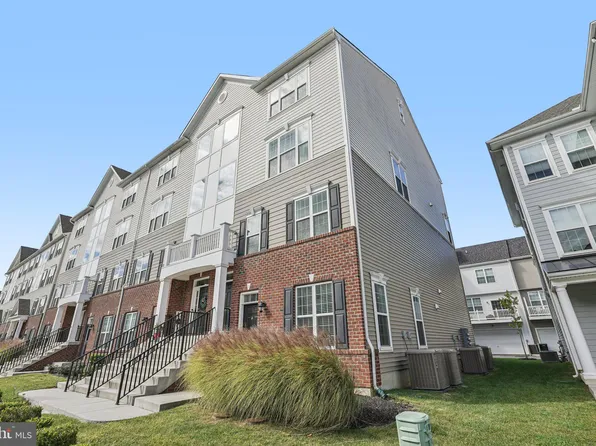 3745 Green St, Claymont, DE 19703