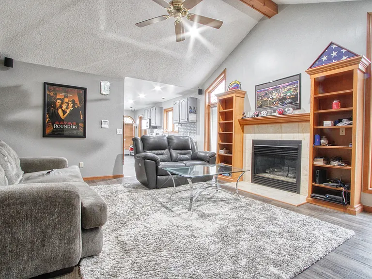 72 Delaney Ave — Photo 8