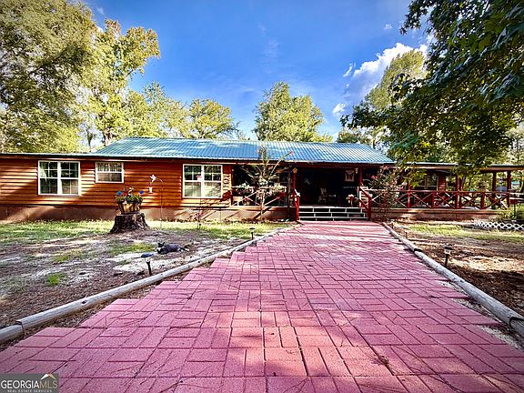 4th image of 1135 Rigby Rd