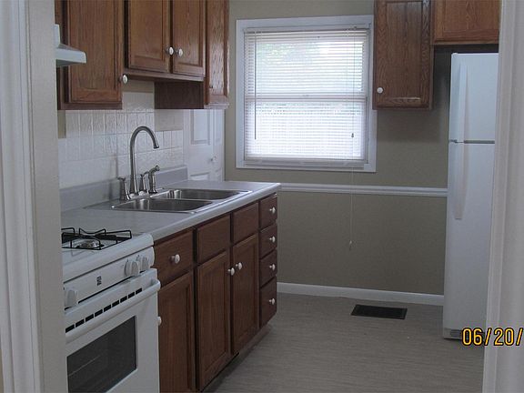 3rd image of 1756 Widdicomb Ave NW