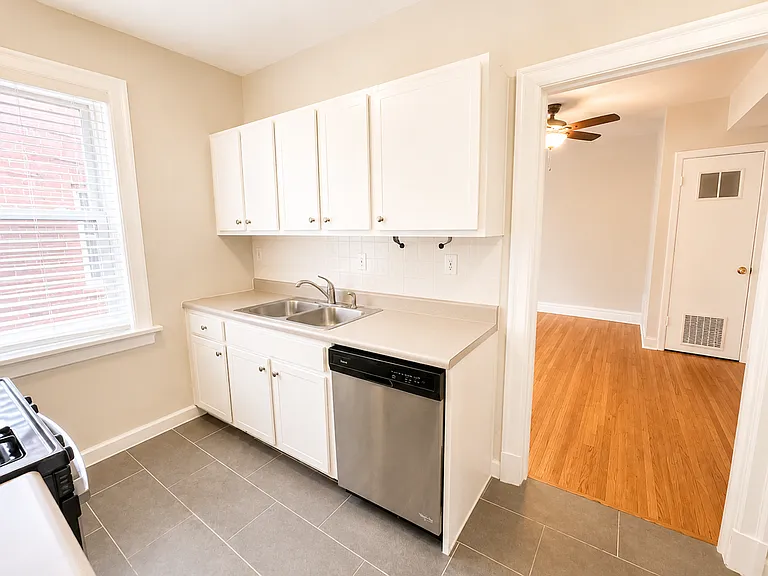 7551 - 7555 Byron PL — Photo 4
