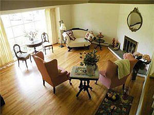 3rd image of 28 Highview Trl