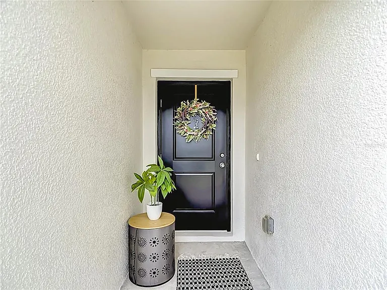 11938 Brae Way — Photo 9