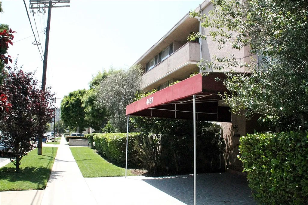 2 bed, 1242 sqft, $2,900 — Photo 3