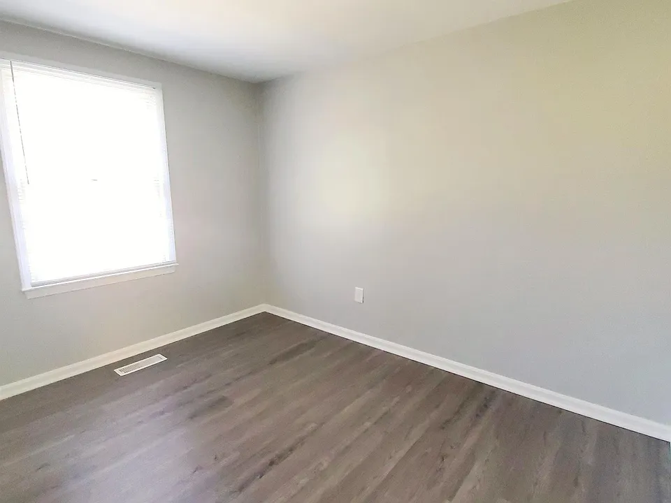 109 Benjamin Ave