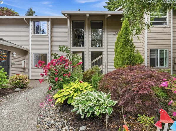 8360 SW Mariners Dr, Wilsonville, OR 97070