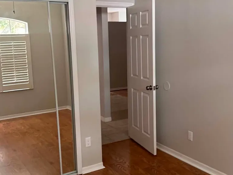 14313 Laurelton Dr — Photo 10