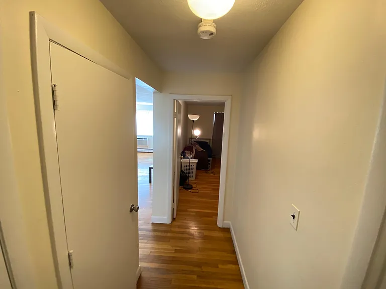 73 Gardner St — Photo 3