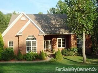 470 Muirfield Dr SE, Corydon, IN 47112