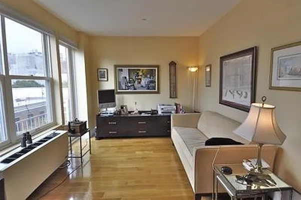 Rented by Veracity NYC LLC | media 30
