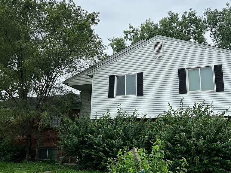 6028 Laurel Hall Dr — Photo 13