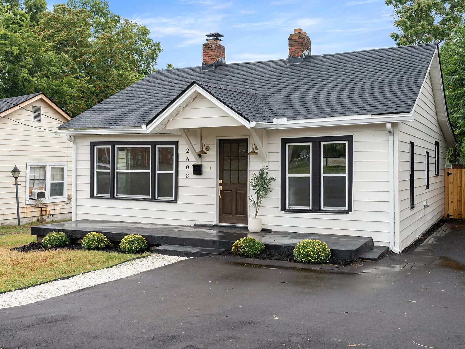 3 bed, 1572 sqft, $2,800 — Photo 2