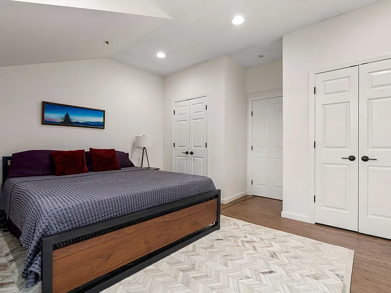 112 Highland Ave #H — Photo 7