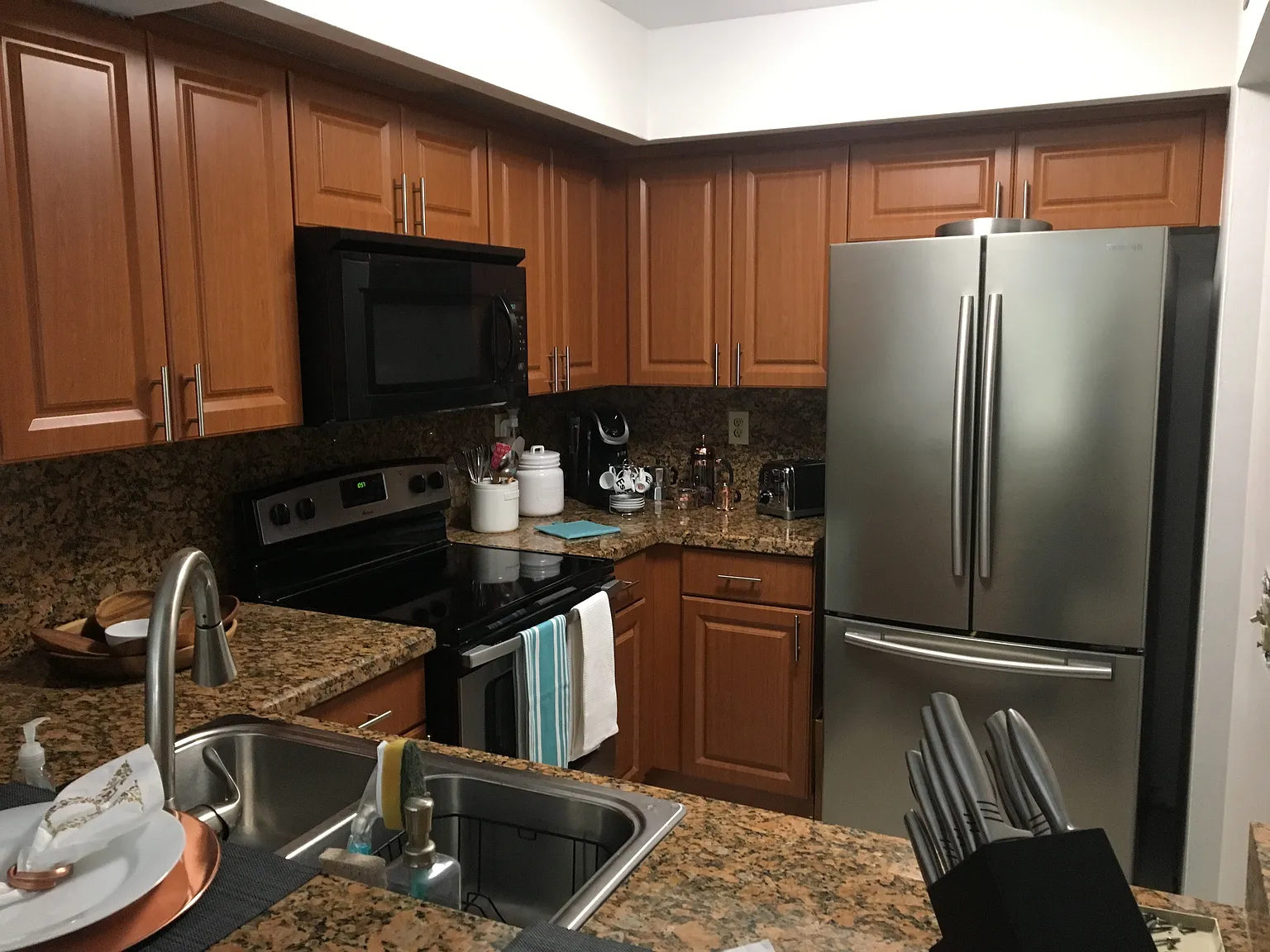1 bed, 650 sqft, $2,200 — Photo 4