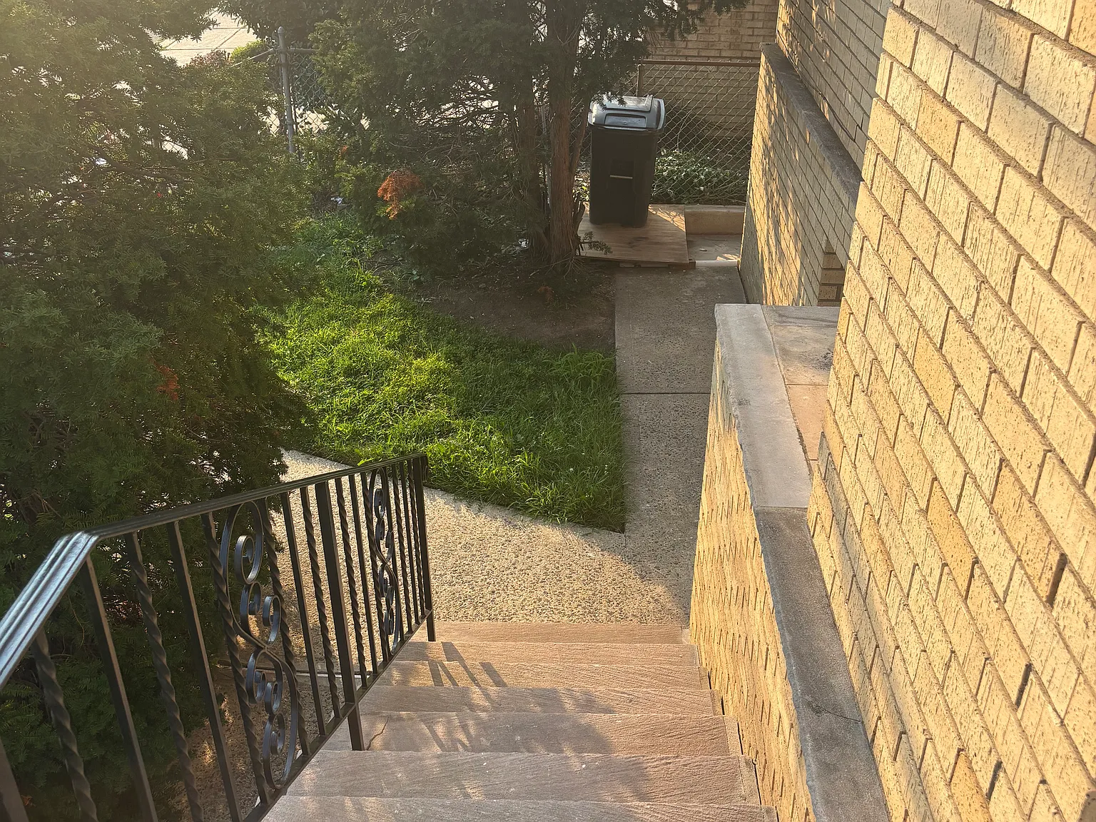 3 bed, $3,200 — Photo 2